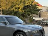 Chrysler 300C 2006 года за 3 600 000 тг. в Актау – фото 3
