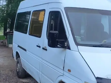 Mercedes-Benz Sprinter 1996 года за 2 600 000 тг. в Алматы – фото 4