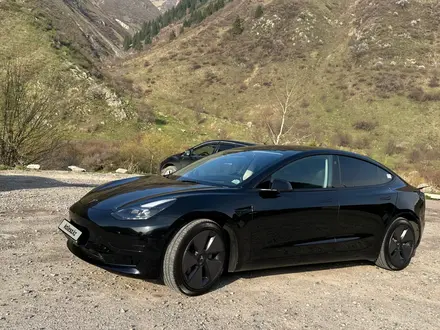 Tesla Model 3 2023 года за 10 900 000 тг. в Алматы – фото 16