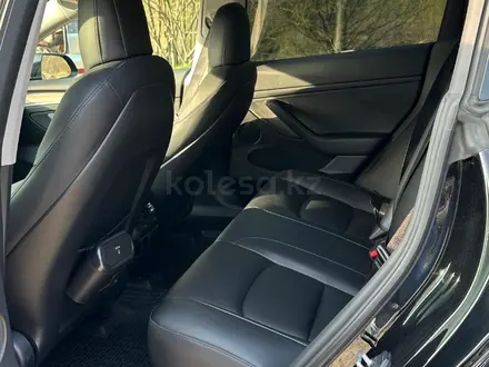 Tesla Model 3 2023 года за 10 900 000 тг. в Алматы – фото 7
