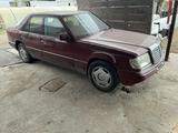 Mercedes-Benz E 200 1991 года за 1 225 000 тг. в Алматы – фото 2