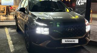 Hyundai Santa Fe 2023 года за 19 800 000 тг. в Алматы