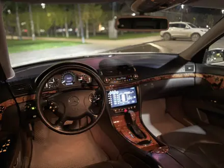 Mercedes-Benz E 320 2002 года за 5 500 000 тг. в Астана – фото 20