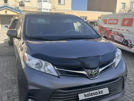 Toyota Sienna 2011 года за 9 500 000 тг. в Атырау