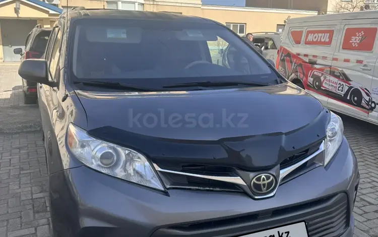 Toyota Sienna 2011 года за 9 500 000 тг. в Атырау