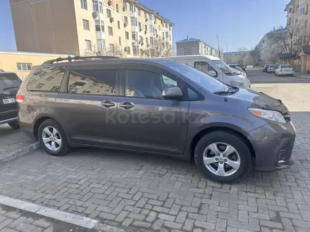 Toyota Sienna 2011 года за 9 500 000 тг. в Атырау – фото 2