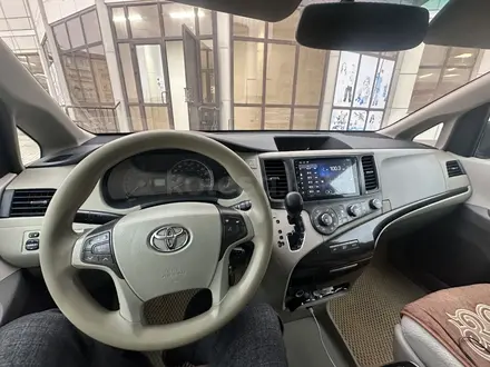 Toyota Sienna 2011 года за 9 500 000 тг. в Атырау – фото 4