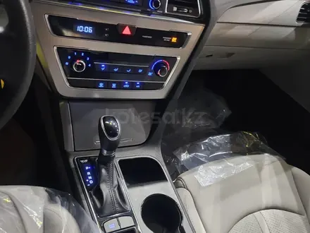 Hyundai Sonata 2015 года за 8 500 000 тг. в Актау – фото 22