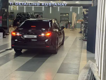 Toyota Camry 2025 года за 24 990 000 тг. в Костанай – фото 6