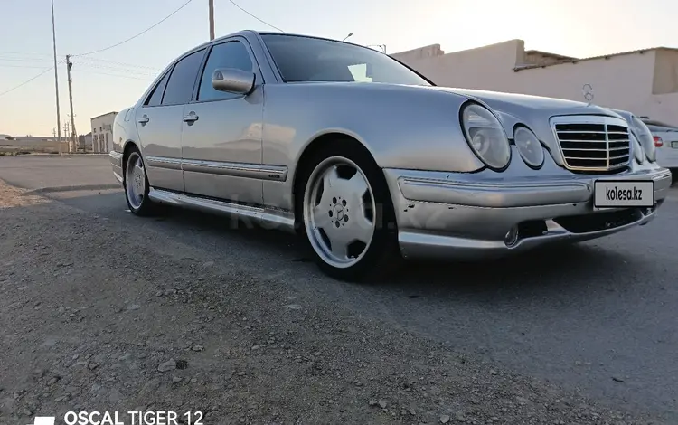 Mercedes-Benz E 320 1998 годаүшін3 200 000 тг. в Актау