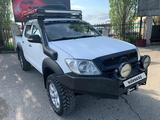 Toyota Hilux 2009 года за 10 700 000 тг. в Актобе