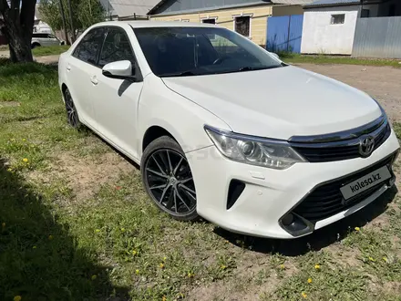 Toyota Camry 2016 года за 10 100 000 тг. в Уральск