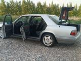Mercedes-Benz E 280 1993 годаүшін3 200 000 тг. в Туркестан – фото 4