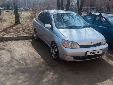 Toyota Platz 2001 года за 3 600 000 тг. в Усть-Каменогорск – фото 2