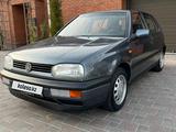 Volkswagen Golf 1994 годаүшін2 100 000 тг. в Тараз – фото 2