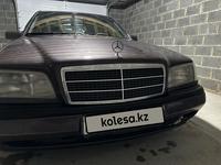 Mercedes-Benz C 180 1995 годаfor2 300 000 тг. в Караганда