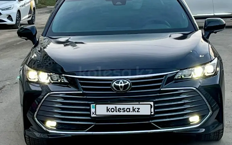 Toyota Camry 2021 года за 14 300 000 тг. в Алматы