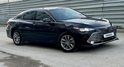 Toyota Camry 2021 года за 14 300 000 тг. в Алматы – фото 3