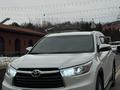 Toyota Highlander 2014 года за 14 900 000 тг. в Алматы – фото 2