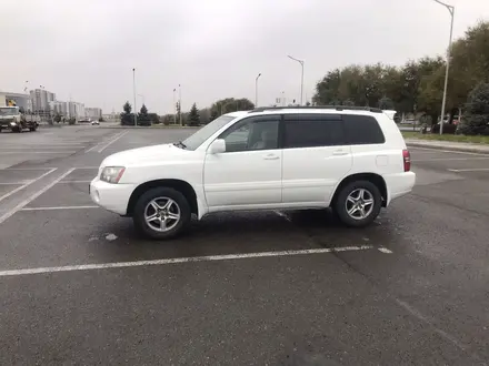 Toyota Highlander 2003 года за 6 700 000 тг. в Талдыкорган – фото 2