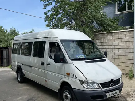 Mercedes-Benz Sprinter 2004 года за 5 500 000 тг. в Алматы – фото 3