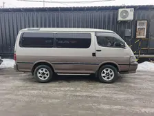 Toyota HiAce, 1995