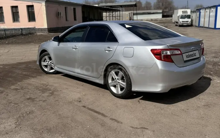 Toyota Camry 2013 годаүшін7 500 000 тг. в Актобе