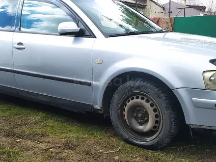 Volkswagen Passat 1998 года за 1 900 000 тг. в Кашыр – фото 2