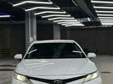 Toyota Camry 2018 года за 14 500 000 тг. в Шымкент