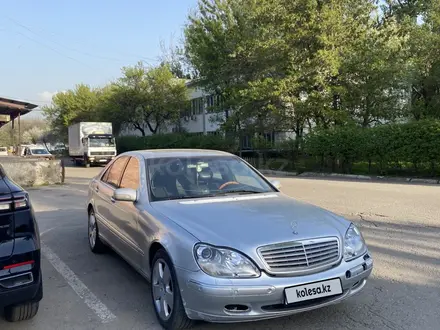 Mercedes-Benz S 320 1999 года за 3 500 000 тг. в Алматы – фото 3