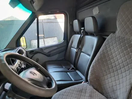 Mercedes-Benz Sprinter 2003 года за 7 500 000 тг. в Алматы – фото 4