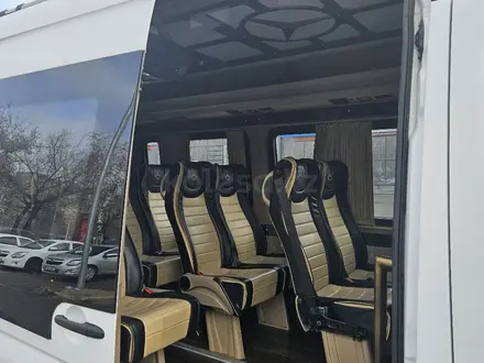 Mercedes-Benz  Sprinter 2016 года за 26 000 000 тг. в Алматы – фото 2