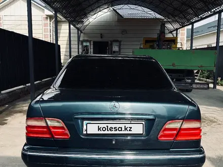 Mercedes-Benz E 280 2001 года за 4 000 000 тг. в Кызылорда – фото 4