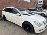 Mercedes-Benz R 500 2006 года за 7 000 000 тг. в Астана – фото 4