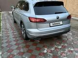 Volkswagen Touareg 2022 годаүшін33 000 000 тг. в Костанай – фото 5
