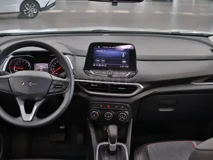 Chevrolet Tracker 2025 года за 7 890 000 тг. в Алматы – фото 11