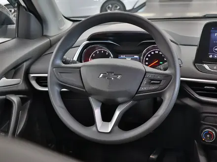 Chevrolet Tracker 2025 года за 7 890 000 тг. в Алматы – фото 12