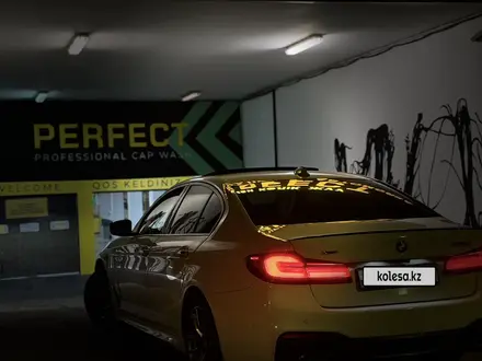 BMW 530 2018 года за 17 500 000 тг. в Астана – фото 2