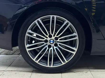 BMW 540 2020 года за 25 500 000 тг. в Алматы – фото 13