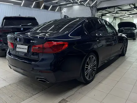 BMW 540 2020 года за 25 500 000 тг. в Алматы – фото 17