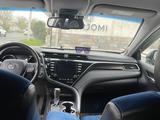 Toyota Camry 2020 года за 20 000 000 тг. в Шымкент – фото 3