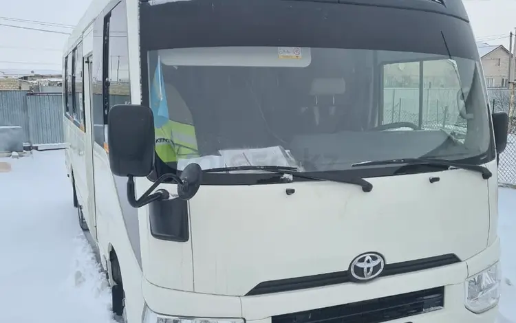 Toyota  Toyota Coaster 2017 года за 23 000 000 тг. в Атырау