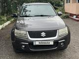 Suzuki Grand Vitara 2009 годаүшін5 800 000 тг. в Алматы