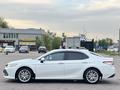 Toyota Camry 2018 годаүшін13 700 000 тг. в Алматы – фото 7