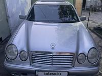 Mercedes-Benz E 230 1996 годаүшін2 669 900 тг. в Семей