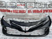 Передний бампер на Toyota camry 70 за 125 000 тг. в Шымкент