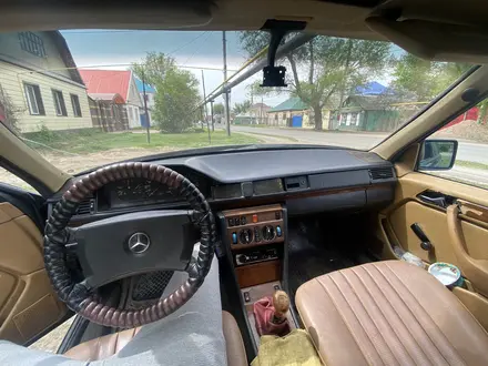 Mercedes-Benz E 230 1990 года за 800 000 тг. в Уральск
