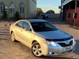 Toyota Camry 2007 годаүшін2 950 000 тг. в Уральск – фото 2