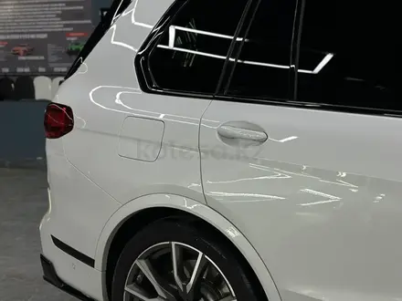 BMW X7 2022 года за 56 500 000 тг. в Семей – фото 15