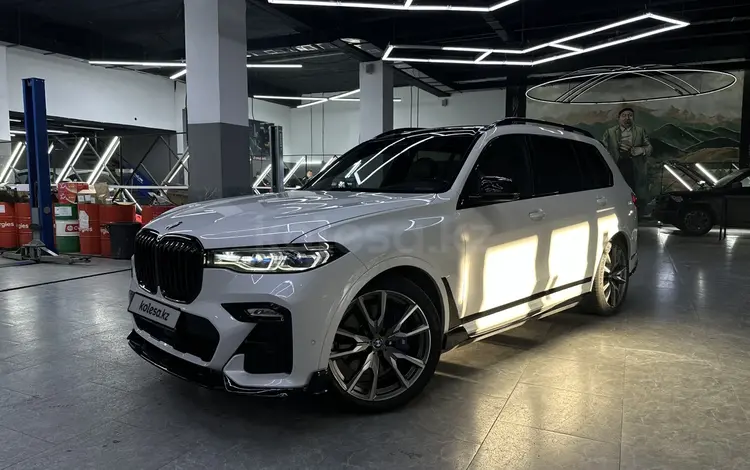 BMW X7 2022 года за 48 000 000 тг. в Семей